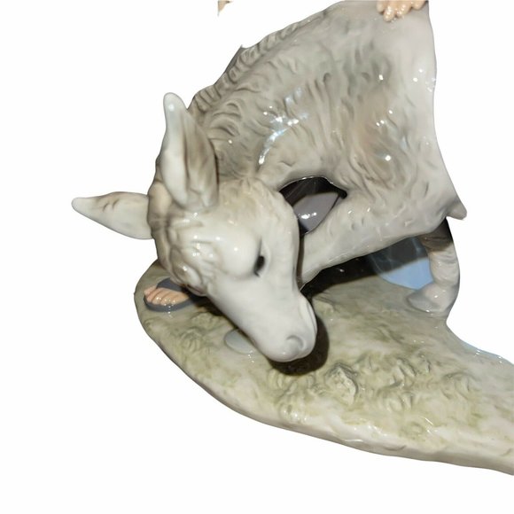 CLASSIC TREASURES Joseph Mary Baby Jesus Sculpture Fine Porcelain NO STAFF/BOX - Picture 5 of 12